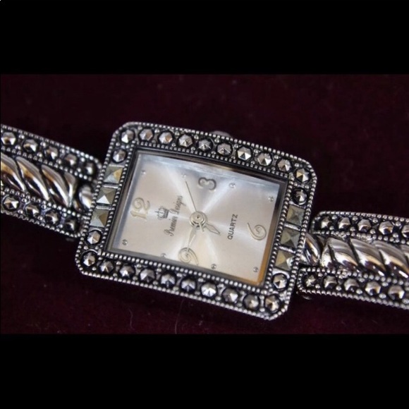 Ladies watch - Picture 3 of 4